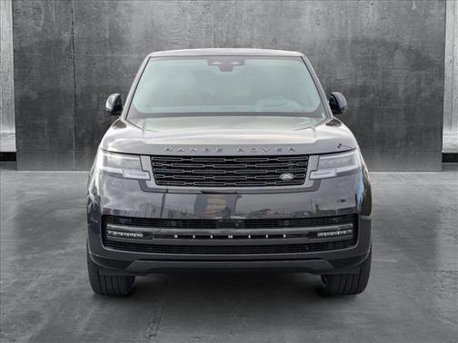 2025 Land Rover Range Rover P530 SE 7 Seat