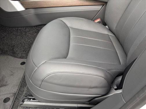 2025 Land Rover Range Rover P400 SE
