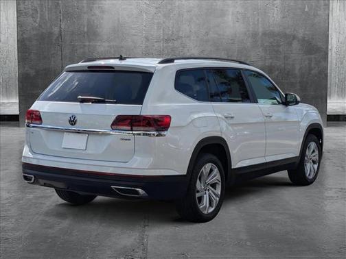 2023 Volkswagen Atlas 2.0T SE w/Technology 4MOTION