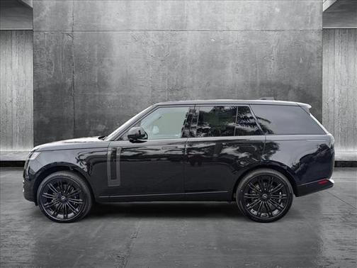 2025 Land Rover Range Rover P530 SE