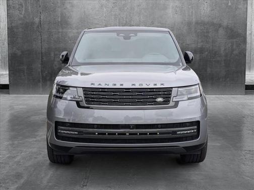 2025 Land Rover Range Rover P400 SE