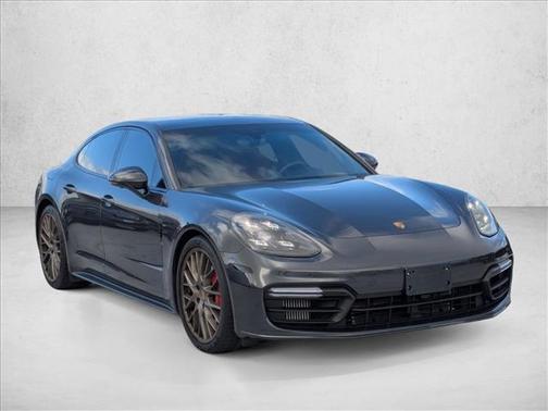 2020 Porsche Panamera GTS