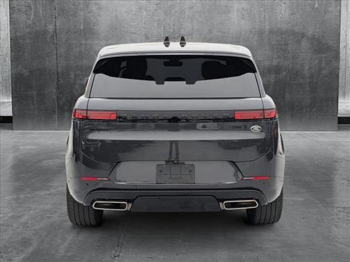 2023 Land Rover Range Rover Sport SE