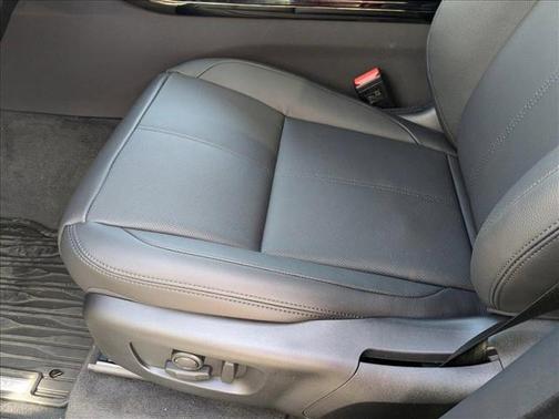 2025 Land Rover Range Rover Velar P250 SE R-Dynamic