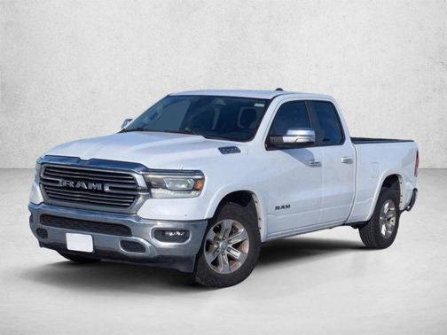 Bright White Clearcoat 2020 RAM 1500 Laramie