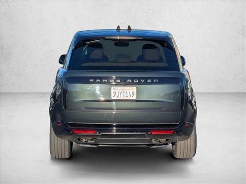 2024 Land Rover Range Rover P530 SE