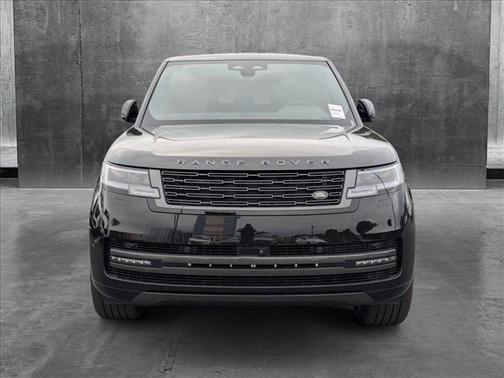 2025 Land Rover Range Rover P530 SE 7 Seat