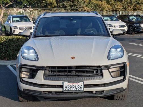 2022 Porsche Macan S