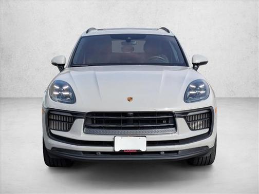 2022 Porsche Macan S