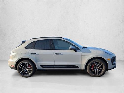 2022 Porsche Macan S