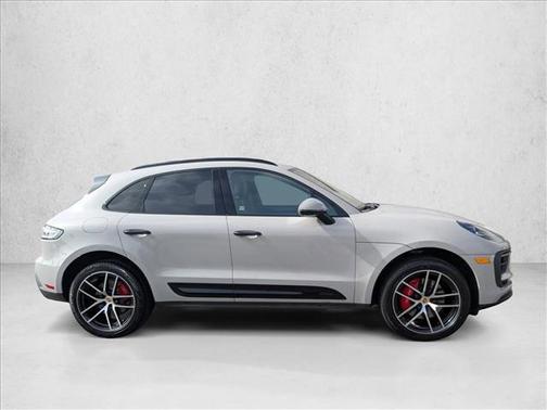 2022 Porsche Macan S