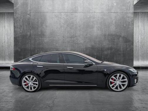 2020 Tesla Model S Performance
