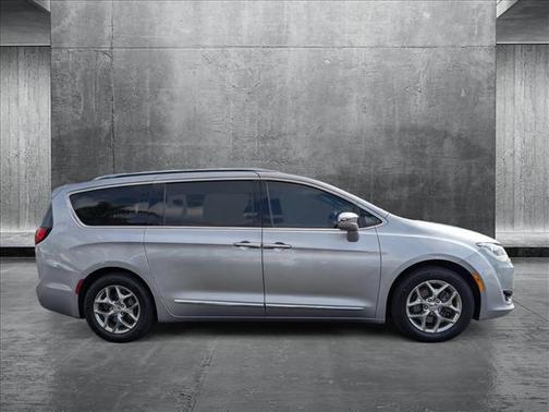 2019 Chrysler Pacifica Limited