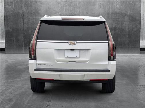 2017 Cadillac Escalade Platinum