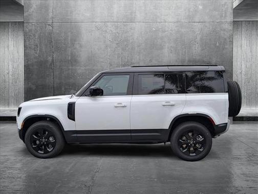 2025 Land Rover Defender 110 P400 S