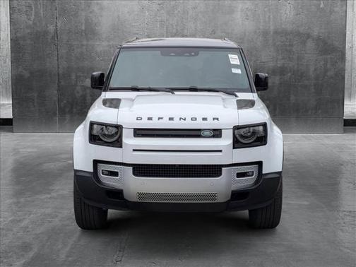 2025 Land Rover Defender 110 P400 S