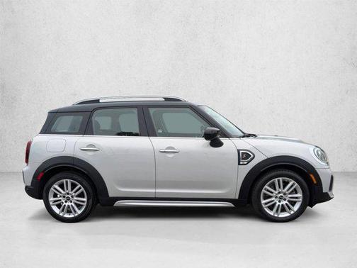 Silver/Gray 2023 MINI Countryman Cooper S