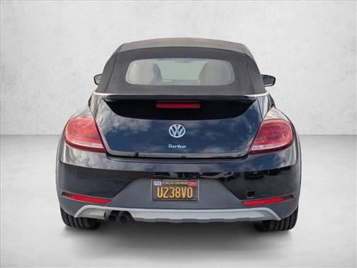 2018 Volkswagen Beetle 2.0T Dune