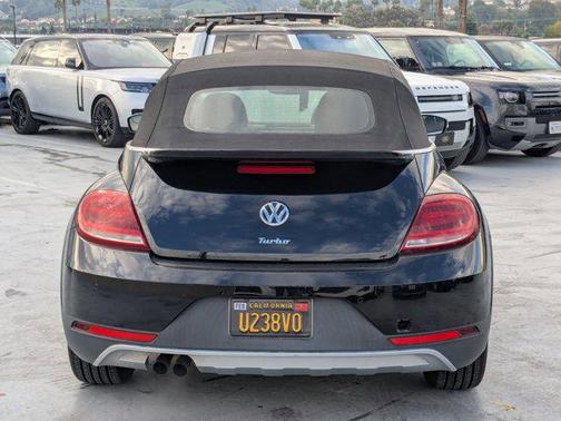 2018 Volkswagen Beetle 2.0T Dune