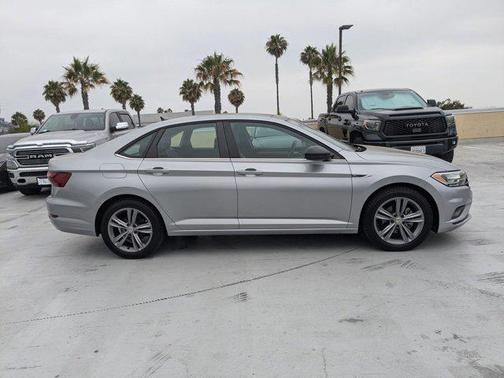 2021 Volkswagen Jetta 1.4T R-Line