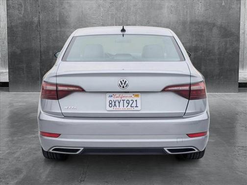 2021 Volkswagen Jetta 1.4T R-Line