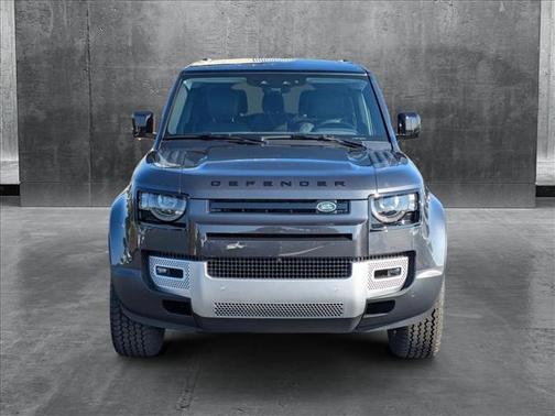 2025 Land Rover Defender 130 P400 S