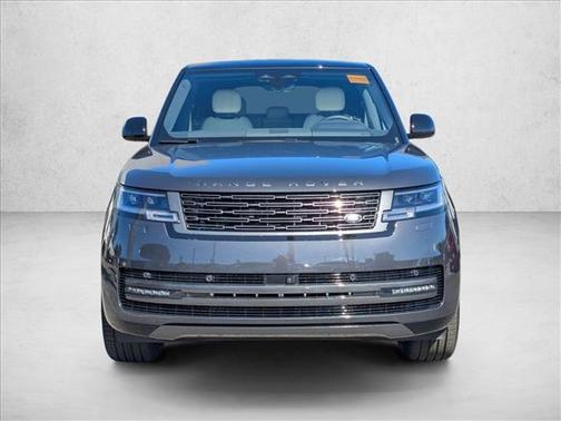 2025 Land Rover Range Rover P550e SE