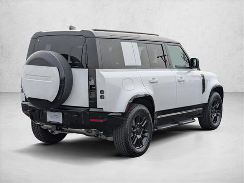 2026 Land Rover Defender P400 X-Dynamic SE