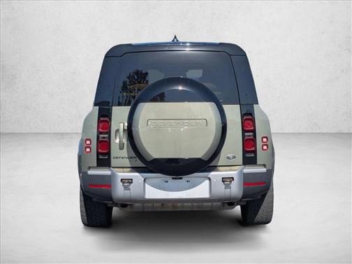 2023 Land Rover Defender 130 SE