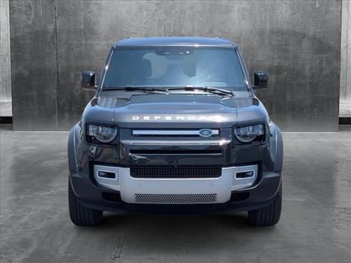2025 Land Rover Defender 110 P400 S