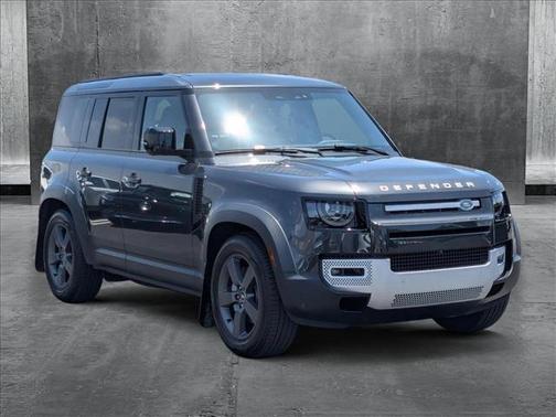 2025 Land Rover Defender 110 P400 S