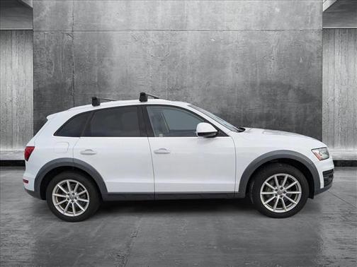2017 Audi Q5 2.0T Premium Plus