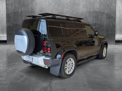 2025 Land Rover Defender 110 P400 S