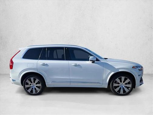 2021 Volvo XC90 Recharge Plug-In Hybrid T8 Inscription 7 Passenger