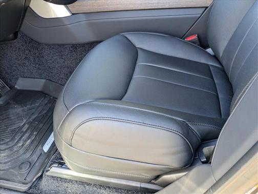 2025 Land Rover Range Rover P530 SE 7 Seat