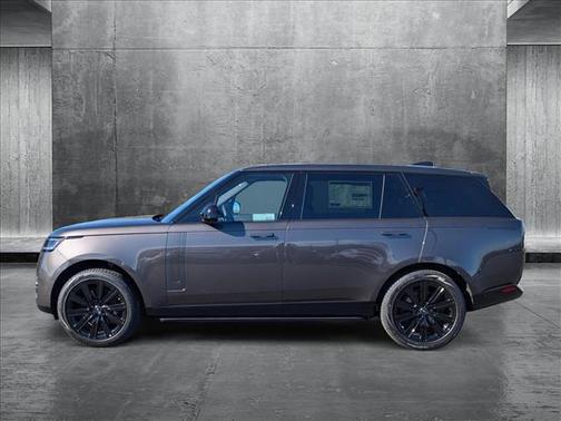 2025 Land Rover Range Rover P530 SE 7 Seat