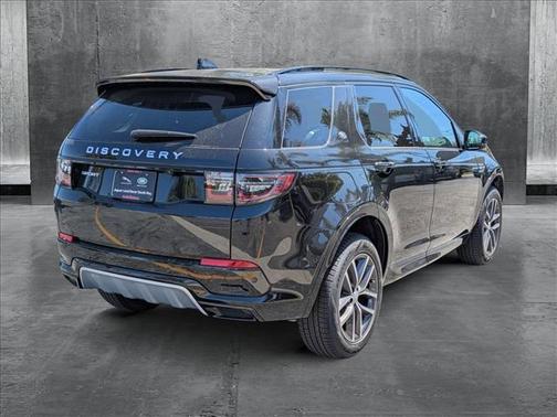 2025 Land Rover Discovery Sport S