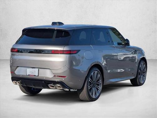 Flux Silver SV Bespoke Ultra Metallic Gloss 2026 Land Rover Range Rover Sport SE