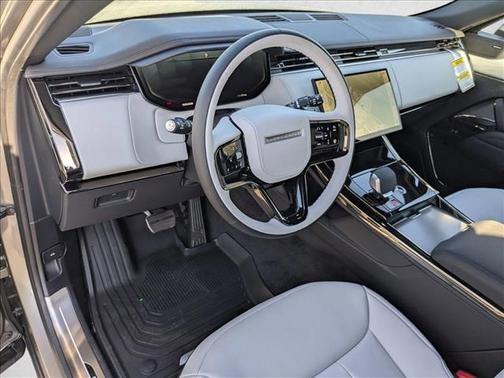 Flux Silver SV Bespoke Ultra Metallic Gloss 2026 Land Rover Range Rover Sport SE