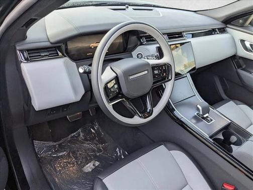 2026 Land Rover Range Rover Velar P400 Dynamic SE