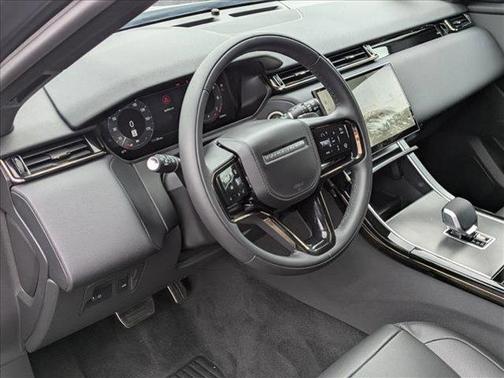 2025 Land Rover Range Rover Velar P400 Dynamic SE