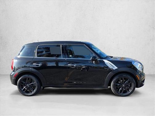 2012 MINI Cooper Countryman Base