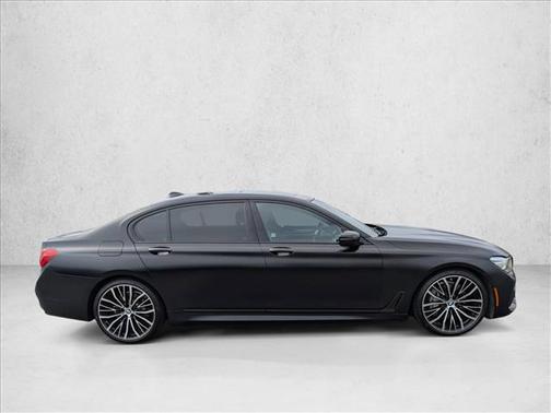 2019 BMW 740 740i