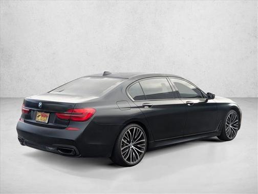 2019 BMW 740 740i