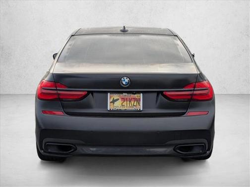 2019 BMW 740 740i