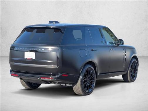 Obsidian Black SV Bespoke Ultra Metallic Satin 2026 Land Rover Range Rover P530 SE