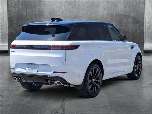 2025 Land Rover Range Rover Sport SE