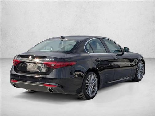 2017 Alfa Romeo Giulia Ti