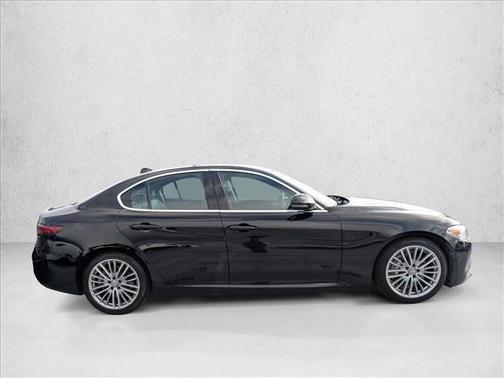 2017 Alfa Romeo Giulia Ti