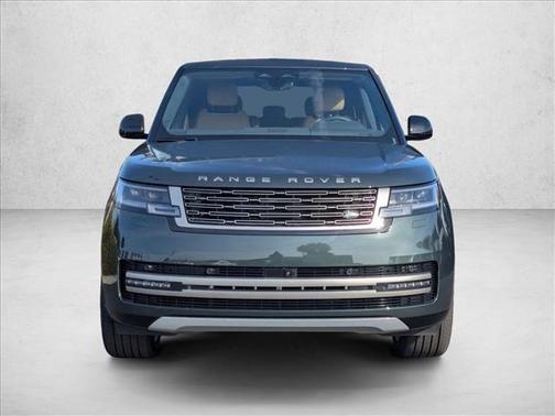 Belgravia Green Metallic 2026 Land Rover Range Rover P400 SE